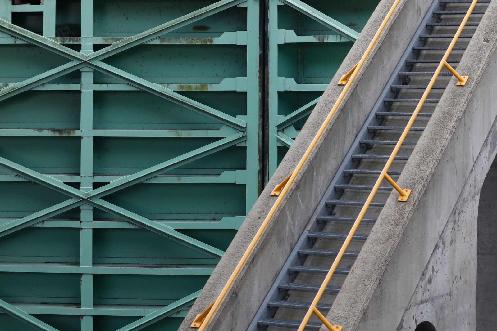 A Closer Look: Navigating the Lockport Locks